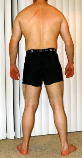 A photo of a 5'2" man showing a snapshot of 134 pounds at a height of 5'2