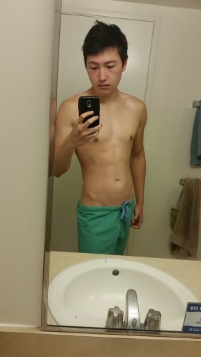 1 Pictures of a 147 lbs 5 foot 11 Male Weight Snapshot