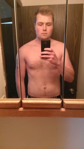 A progress pic of a 6'3" man showing a weight bulk from 188 pounds to 220 pounds. A total gain of 32 pounds.