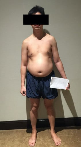 A photo of a 5'10" man showing a snapshot of 161 pounds at a height of 5'10