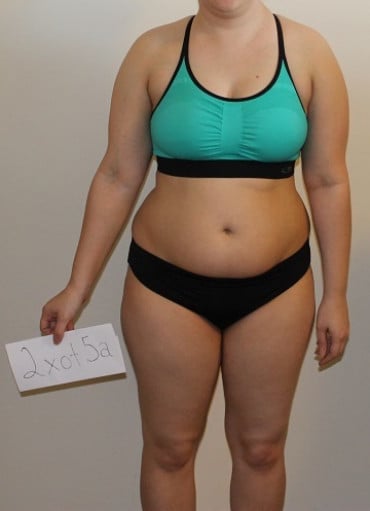 A picture of a 5'1" female showing a snapshot of 137 pounds at a height of 5'1