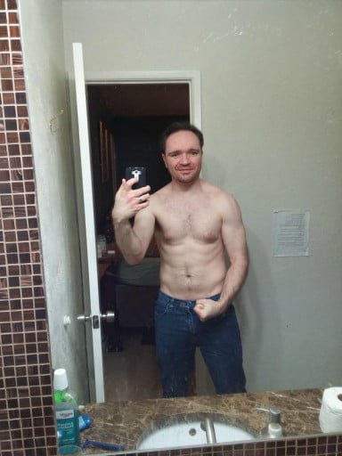 A picture of a 5'10" male showing a weight loss from 195 pounds to 158 pounds. A total loss of 37 pounds.