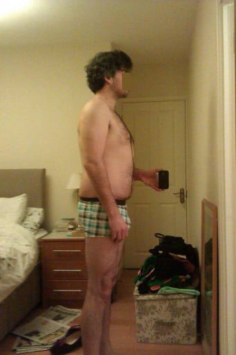 A photo of a 6'2" man showing a snapshot of 213 pounds at a height of 6'2