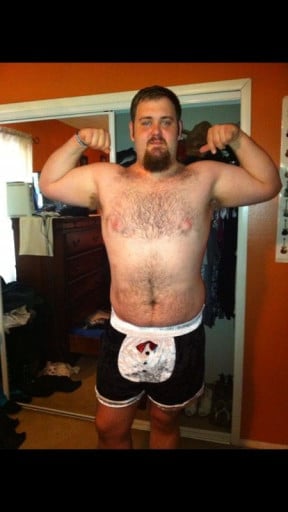 A photo of a 6'3" man showing a weight loss from 320 pounds to 271 pounds. A net loss of 49 pounds.