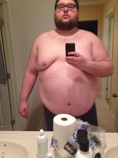 A before and after photo of a 6'1" male showing a weight loss from 440 pounds to 294 pounds. A respectable loss of 146 pounds.