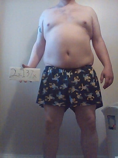 A picture of a 6'0" male showing a snapshot of 273 pounds at a height of 6'0
