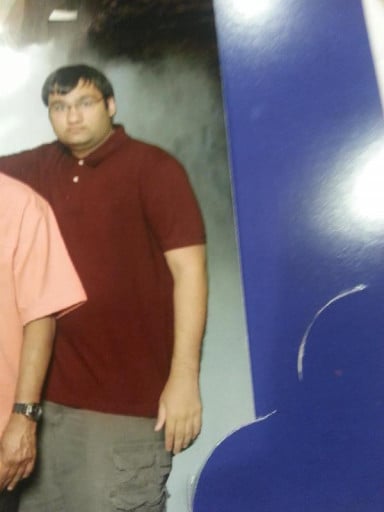 A photo of a 6'0" man showing a weight loss from 270 pounds to 190 pounds. A total loss of 80 pounds.