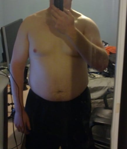 A before and after photo of a 6'3" male showing a weight cut from 275 pounds to 235 pounds. A respectable loss of 40 pounds.