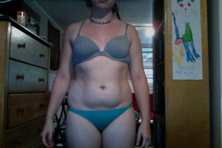 A picture of a 5'4" female showing a fat loss from 163 pounds to 139 pounds. A respectable loss of 24 pounds.