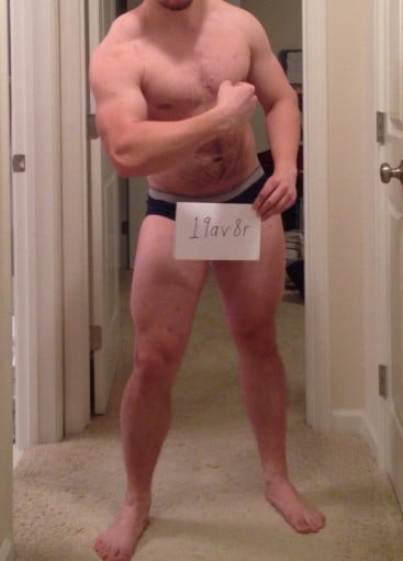 A photo of a 5'8" man showing a snapshot of 179 pounds at a height of 5'8