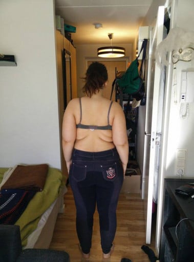 A progress pic of a 5'3" woman showing a weight reduction from 196 pounds to 164 pounds. A respectable loss of 32 pounds.