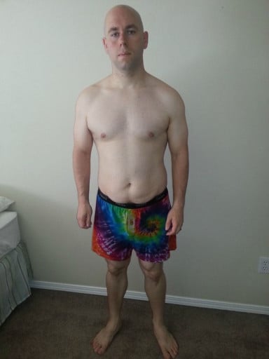 A progress pic of a 5'10" man showing a snapshot of 212 pounds at a height of 5'10