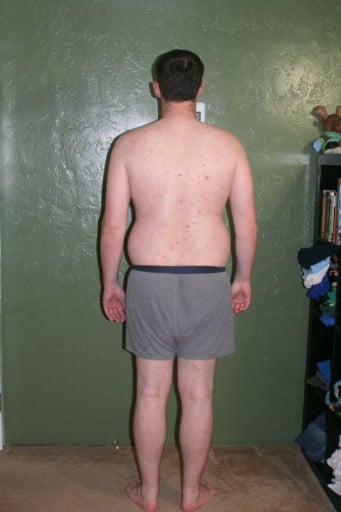 A photo of a 6'2" man showing a snapshot of 243 pounds at a height of 6'2