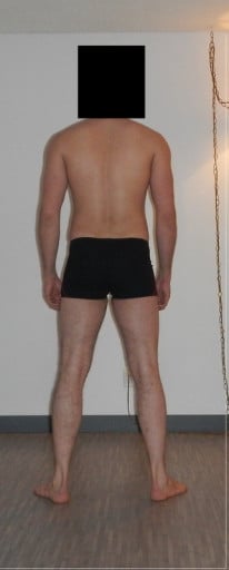 A photo of a 6'2" man showing a snapshot of 194 pounds at a height of 6'2