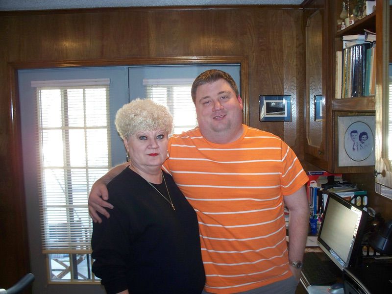 5 feet 11 Male Before and After 106 lbs Fat Loss 301 lbs to 195 lbs