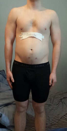 A photo of a 5'10" man showing a snapshot of 186 pounds at a height of 5'10