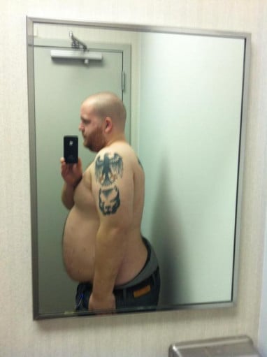 A photo of a 5'11" man showing a weight loss from 305 pounds to 271 pounds. A respectable loss of 34 pounds.