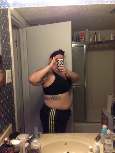 A before and after photo of a 5'3" female showing a fat loss from 257 pounds to 169 pounds. A respectable loss of 88 pounds.
