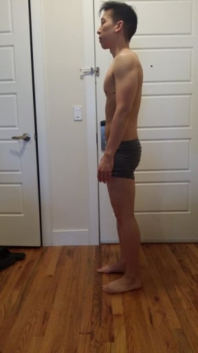 A photo of a 5'8" man showing a snapshot of 147 pounds at a height of 5'8