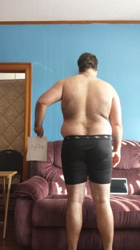 A photo of a 5'11" man showing a snapshot of 276 pounds at a height of 5'11