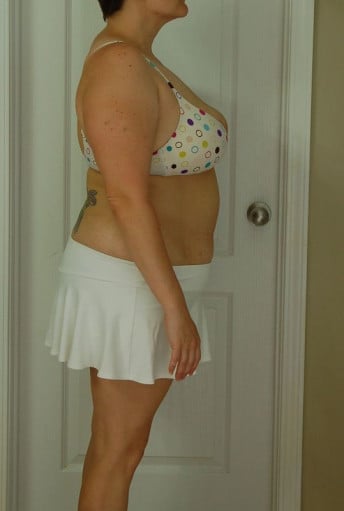 A picture of a 5'3" female showing a snapshot of 171 pounds at a height of 5'3