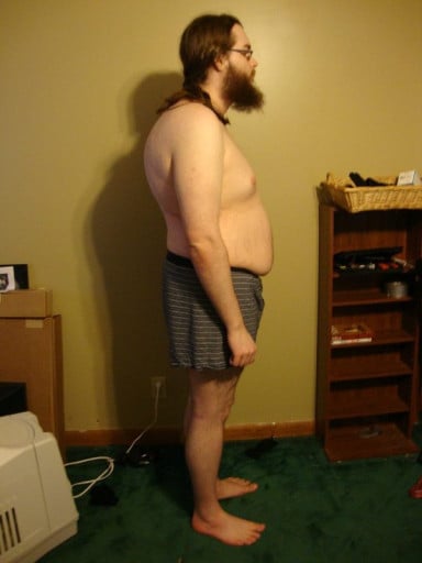 A photo of a 6'0" man showing a snapshot of 228 pounds at a height of 6'0