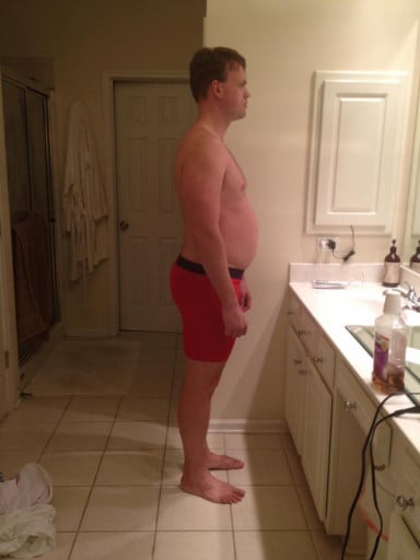 A photo of a 6'2" man showing a snapshot of 230 pounds at a height of 6'2