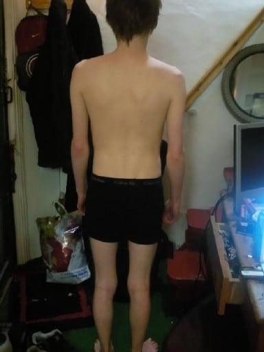 A picture of a 5'7" male showing a snapshot of 115 pounds at a height of 5'7