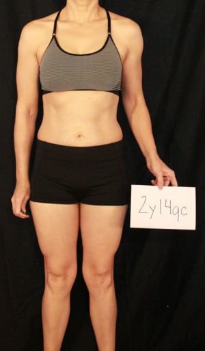 A before and after photo of a 5'3" female showing a snapshot of 120 pounds at a height of 5'3