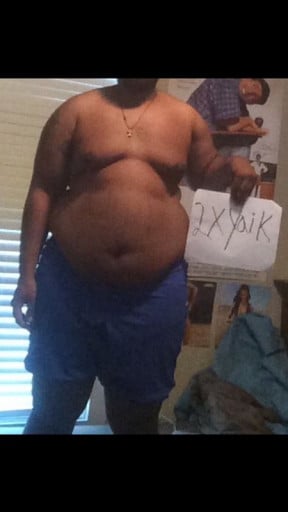 A before and after photo of a 5'8" male showing a snapshot of 285 pounds at a height of 5'8