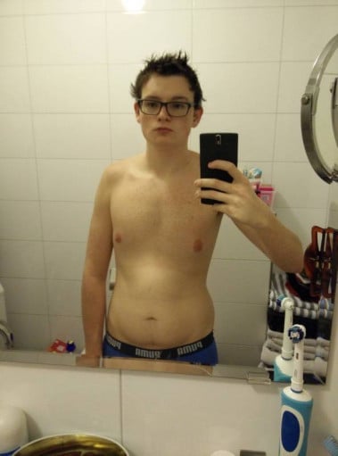 A progress pic of a 6'2" man showing a snapshot of 174 pounds at a height of 6'2