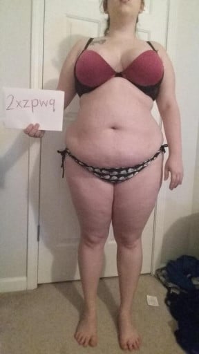 A photo of a 5'2" woman showing a snapshot of 212 pounds at a height of 5'2