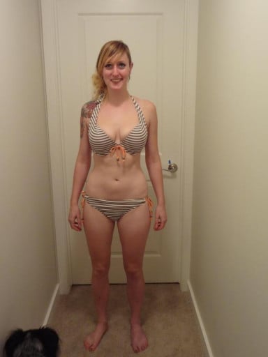 A before and after photo of a 5'8" female showing a weight loss from 139 pounds to 132 pounds. A respectable loss of 7 pounds.