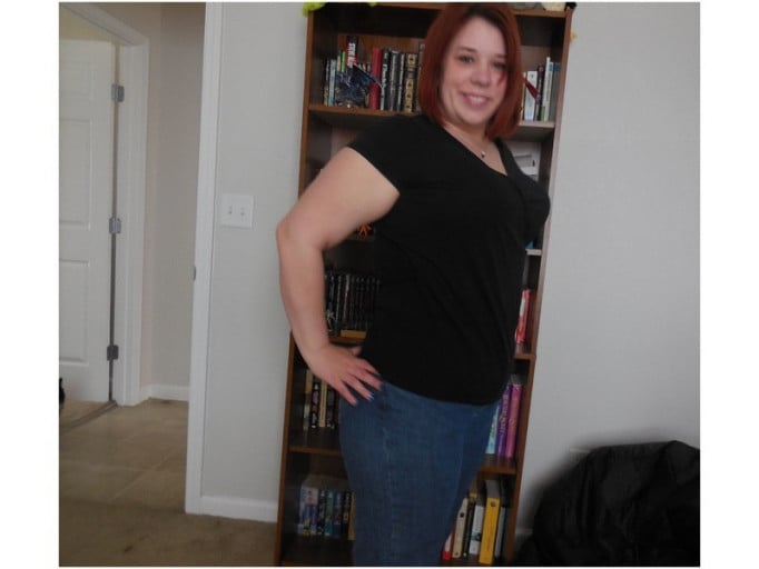 A progress pic of a 5'5" woman showing a weight cut from 230 pounds to 195 pounds. A respectable loss of 35 pounds.