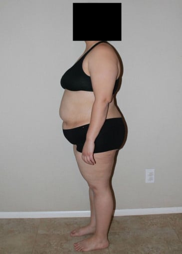 A photo of a 5'2" woman showing a snapshot of 210 pounds at a height of 5'2