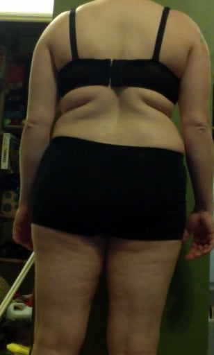 A photo of a 5'4" woman showing a snapshot of 175 pounds at a height of 5'4