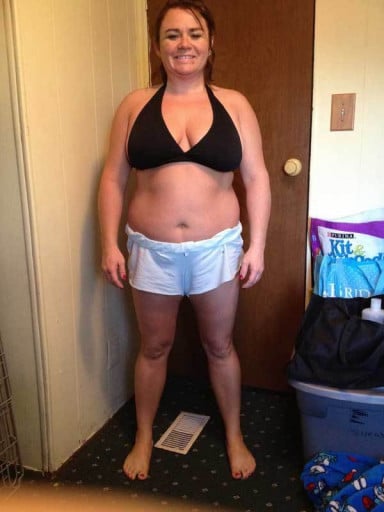 A picture of a 5'2" female showing a snapshot of 173 pounds at a height of 5'2