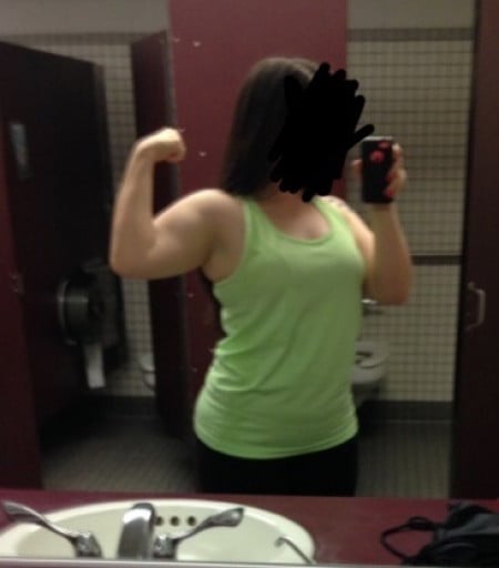 A progress pic of a 5'2" woman showing a weight cut from 187 pounds to 160 pounds. A net loss of 27 pounds.