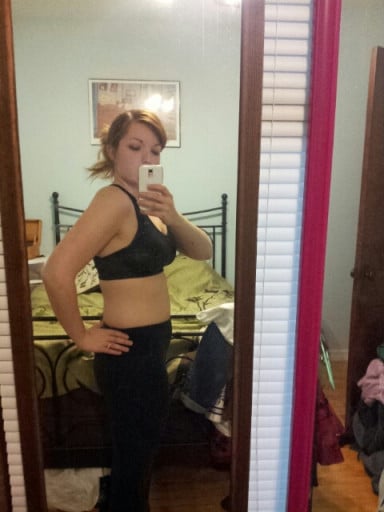 A progress pic of a 5'5" woman showing a weight reduction from 152 pounds to 142 pounds. A net loss of 10 pounds.