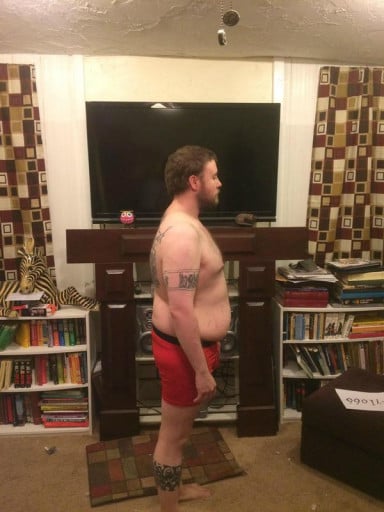 A picture of a 5'8" male showing a snapshot of 212 pounds at a height of 5'8