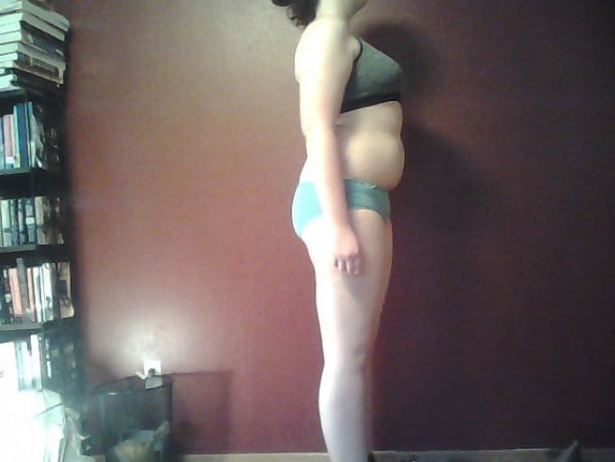 A picture of a 5'9" female showing a snapshot of 190 pounds at a height of 5'9