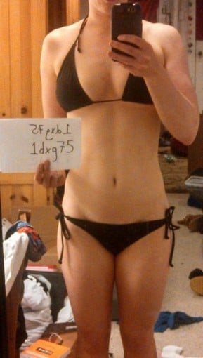 A picture of a 5'7" female showing a snapshot of 147 pounds at a height of 5'7