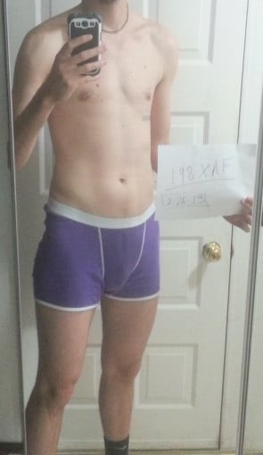 A picture of a 6'9" male showing a snapshot of 190 pounds at a height of 6'9