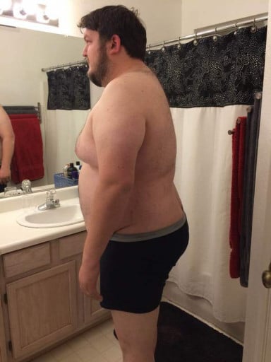 A photo of a 6'2" man showing a snapshot of 327 pounds at a height of 6'2