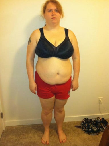 4 Photos of a 5'8 251 lbs Female Weight Snapshot