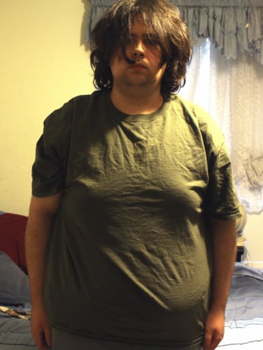 A progress pic of a 5'10" man showing a weight reduction from 335 pounds to 200 pounds. A respectable loss of 135 pounds.
