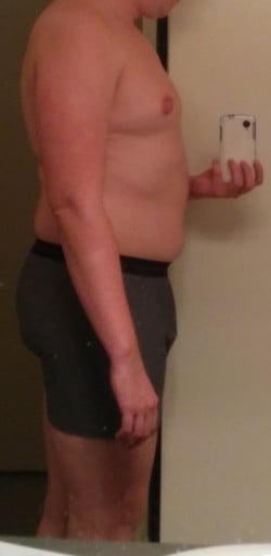 A photo of a 6'2" man showing a snapshot of 225 pounds at a height of 6'2