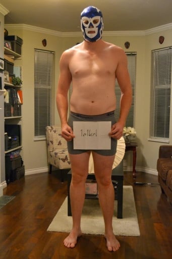 A progress pic of a 6'2" man showing a snapshot of 216 pounds at a height of 6'2