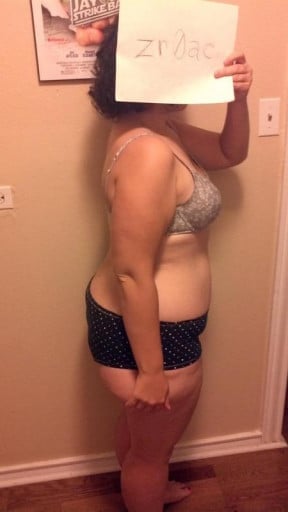 A before and after photo of a 5'4" female showing a snapshot of 197 pounds at a height of 5'4
