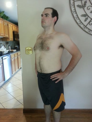 A picture of a 5'7" male showing a fat loss from 183 pounds to 177 pounds. A net loss of 6 pounds.